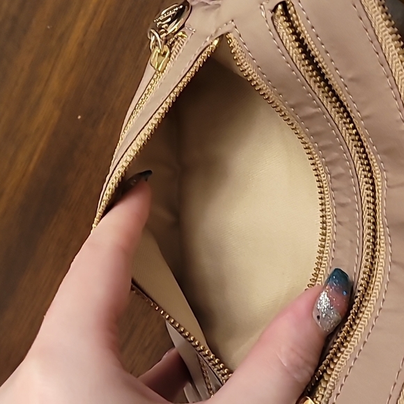 Alexis Hudson wristlet Alexis Hudson wristlet Alexis Hudson wristlet Alexis Huds - Picture 13 of 17